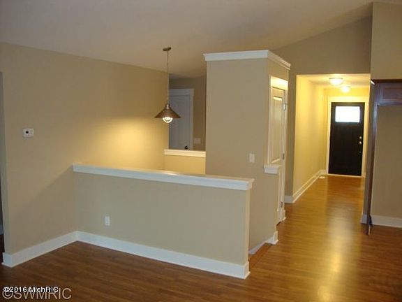 3rd image of 315 Lilybells Ln