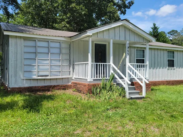 1955 Brookside Coalburg Rd, Birmingham, AL 35214