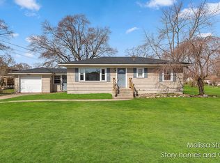 7635 Sally Dr, Jenison, MI 49428