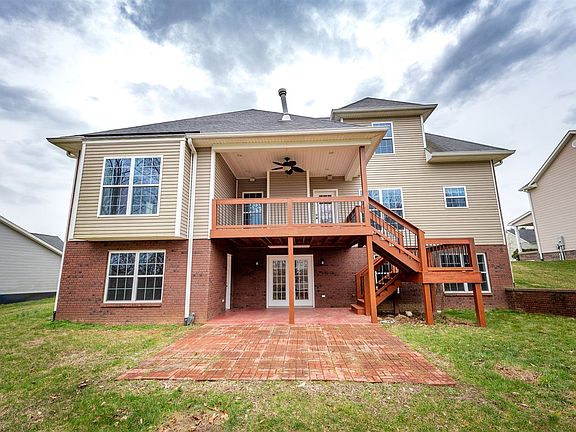 2nd image of 114 Sawgrass Ave