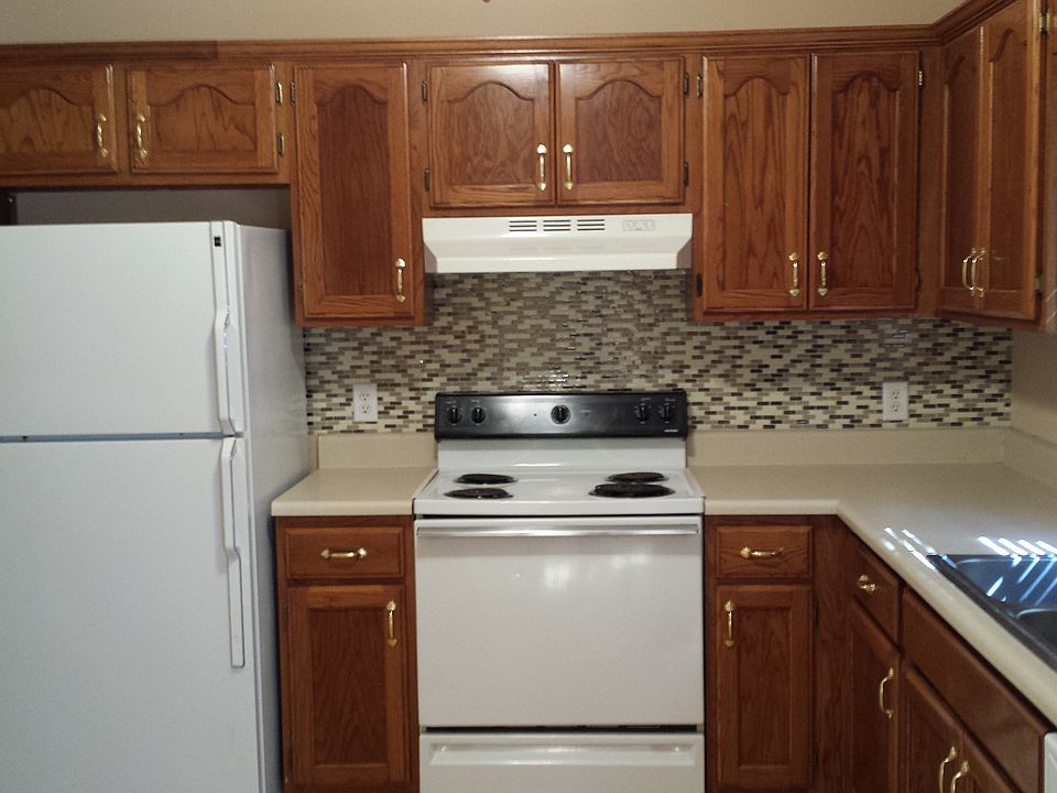 1st image of 410 S College St APT 2