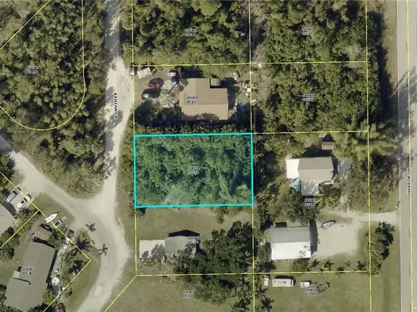 13682 Banyan Dr, Bokeelia, FL 33922