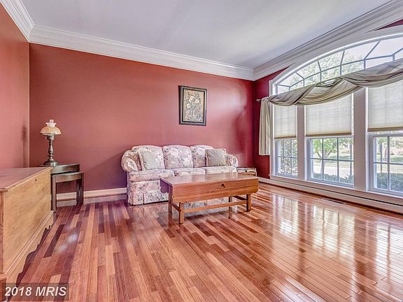 4th image of 317 Glenbrook Dr
