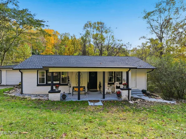 2169 Oak Grove Rd, Rocky Top, TN 37769
