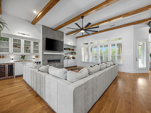 5th image of 505 Shadow Wood Ln