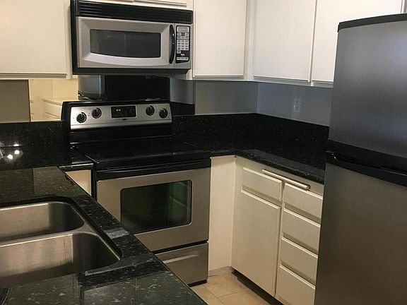 2nd image of 439 S Catalina Ave APT 105