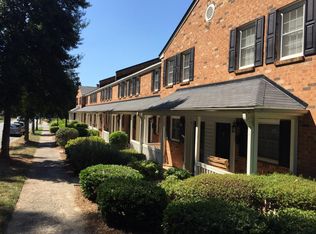 1210 Green Oaks Ln APT E, Charlotte, NC 28205