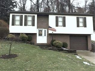 101 Lebanon Dr, Irwin, PA 15642