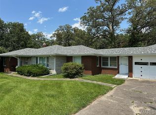 5506 Quercus Grove Rd, Edwardsville, IL 62025