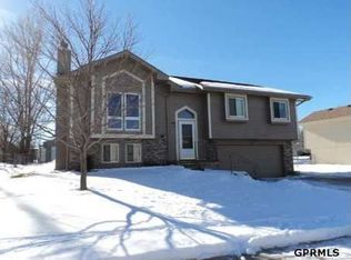 12933 Ellison Ave, Omaha, NE 68164