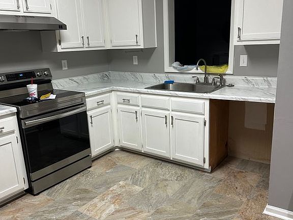 4th image of 8085 Creekwood Cir E
