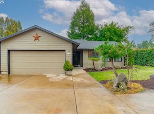 210 W 5th St, Newberg, OR