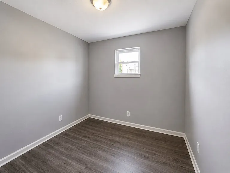 2746 N Garnet St — Photo 11