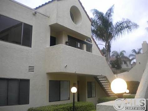 2nd image of 359 N Melrose Dr Unit B