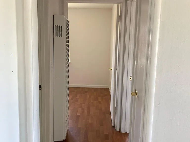 490 Doma Dr — Photo 4