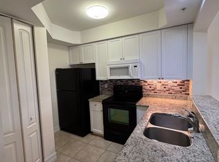 1100 Pine Ridge Rd #A302, Naples, FL 34103