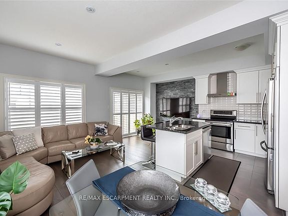 5th image of 98 Shoreview Pl #42
