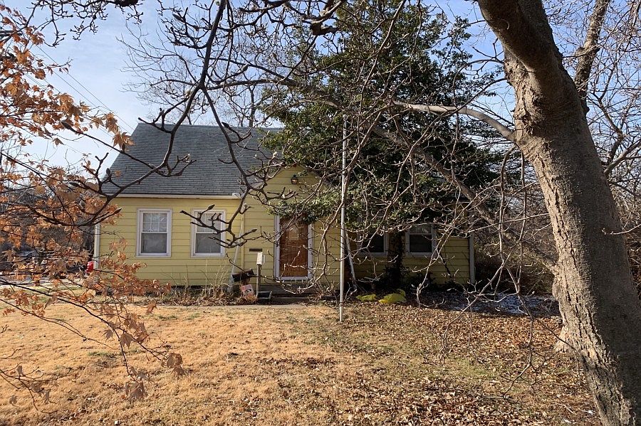 1st image of 3840 S Crysler Ave