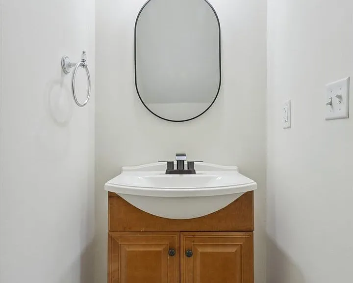 107 Post Oak Rd — Photo 15