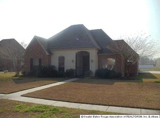 3113 River Landing Dr, Addis, LA 70710