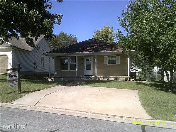 Off street parking in front of house