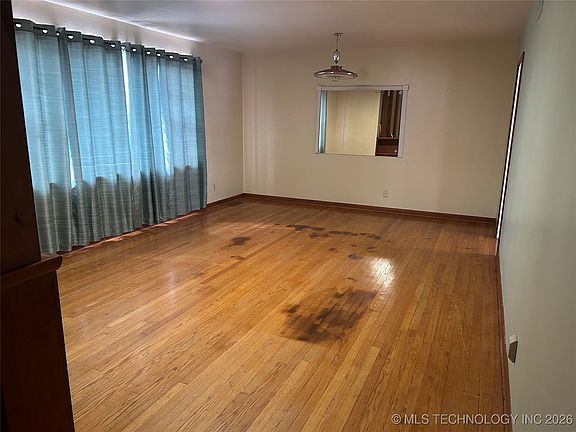 2nd image of 2512 Hilltop Ave
