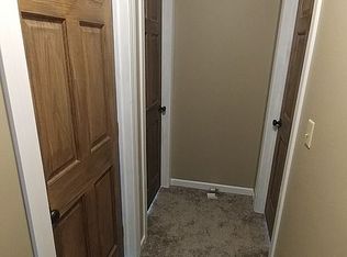 1737 Colonial Ln, Bryan, OH 43506