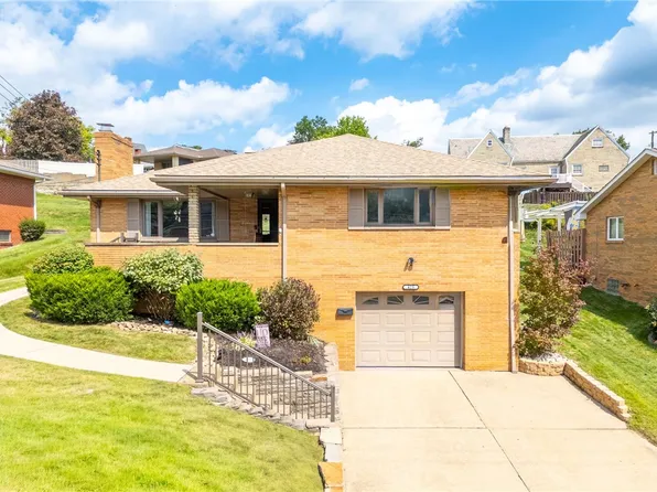 425 Brierly Ln, Homestead, PA 15120