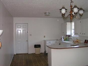 2nd image of 408 Vine St