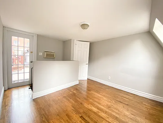 Rented by Nest Seekers International | media 3