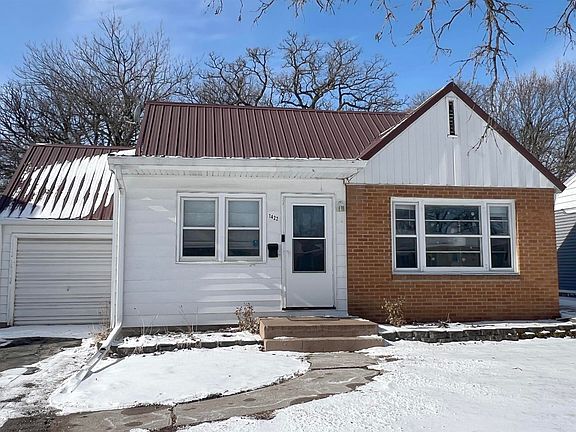 2nd image of 1422 N Carolina Pl