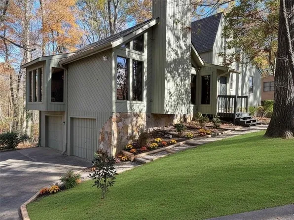 1505 Kincaid Rd, Marietta, GA 30066