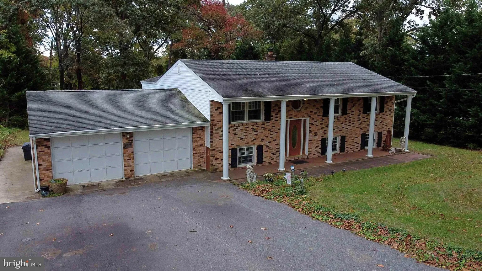 8313 Woodland Rd photo 1
