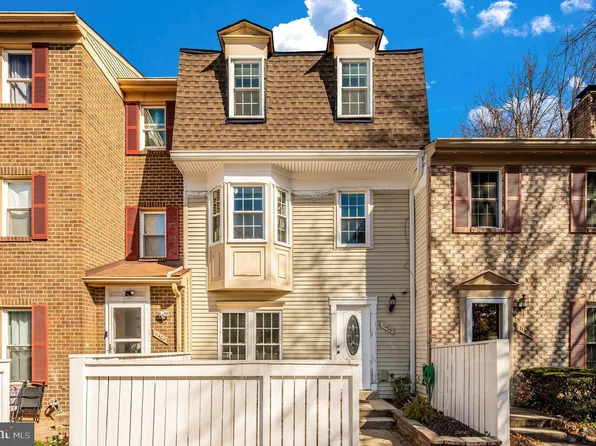 11406 Fruitwood Way #589, Germantown, MD 20876