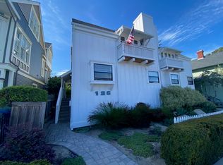 126 Forest Ave APT 3, Pacific Grove, CA 93950