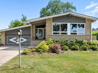 3131 Central Ave, Wilmette, IL 60091
