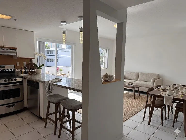 3052 SW 27th Ave #204 — Photo 15