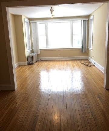 2nd image of 7712 S Clyde Ave #1