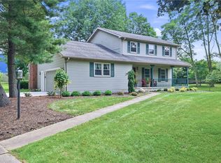 7645 Locust Ln, Poland, OH 44514