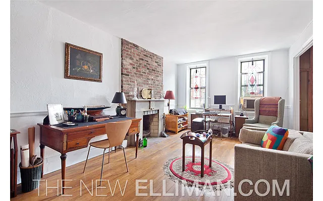 Sold by Douglas Elliman | media 10