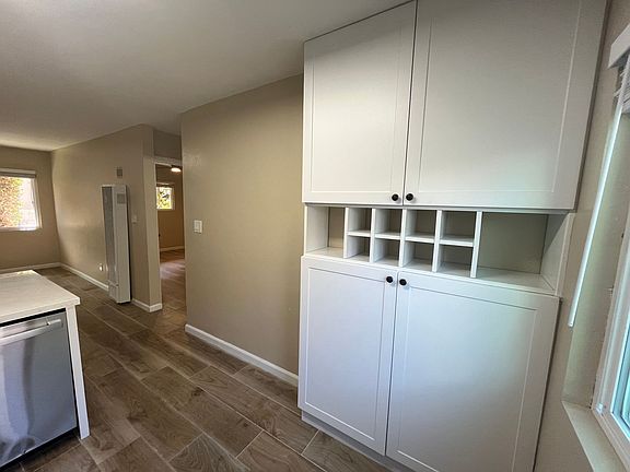 5th image of 1258 Pacific Beach Dr #3