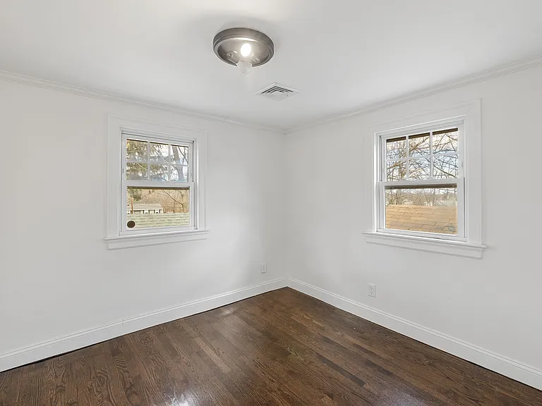 9 Glen Ave #A — Photo 14
