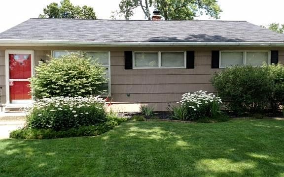 2nd image of 1132 Carolyn Ave