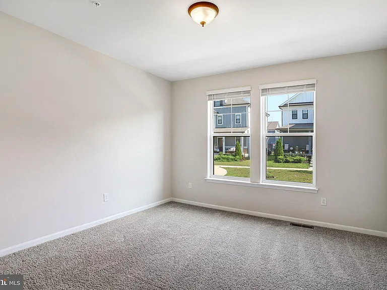 404 Constellation Ln — Photo 7
