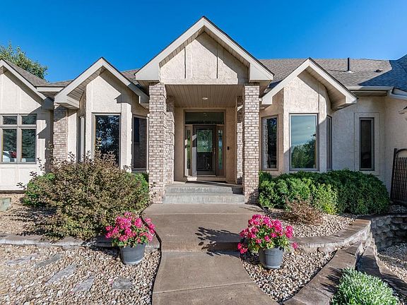5th image of 14895 Raspberry Dr