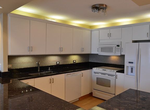 4th image of 405 N Wabash Ave #106/7