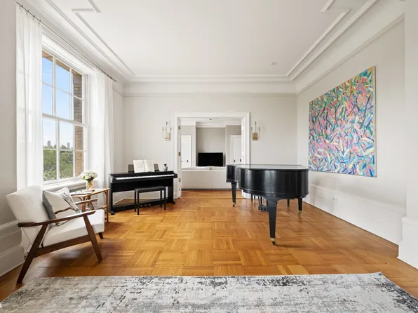 285 Central Park West image 2 of 16