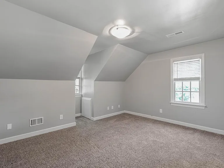1212 Weldon Pl — Photo 31
