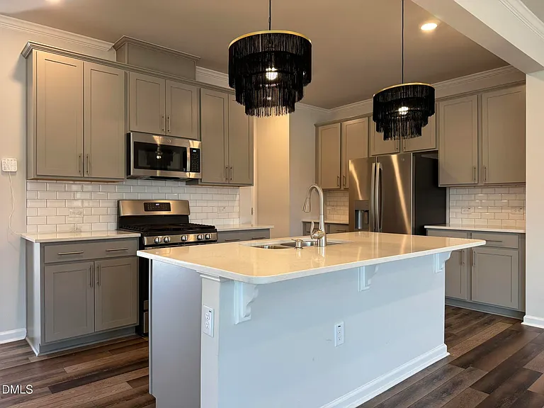104 Jade Creek Dr — Photo 14