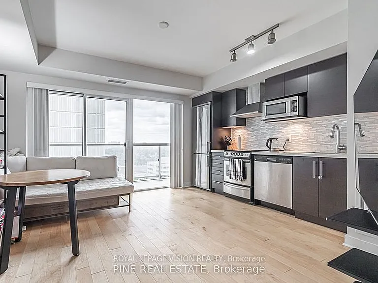 58 Orchard View Blvd #1109 — Photo 2